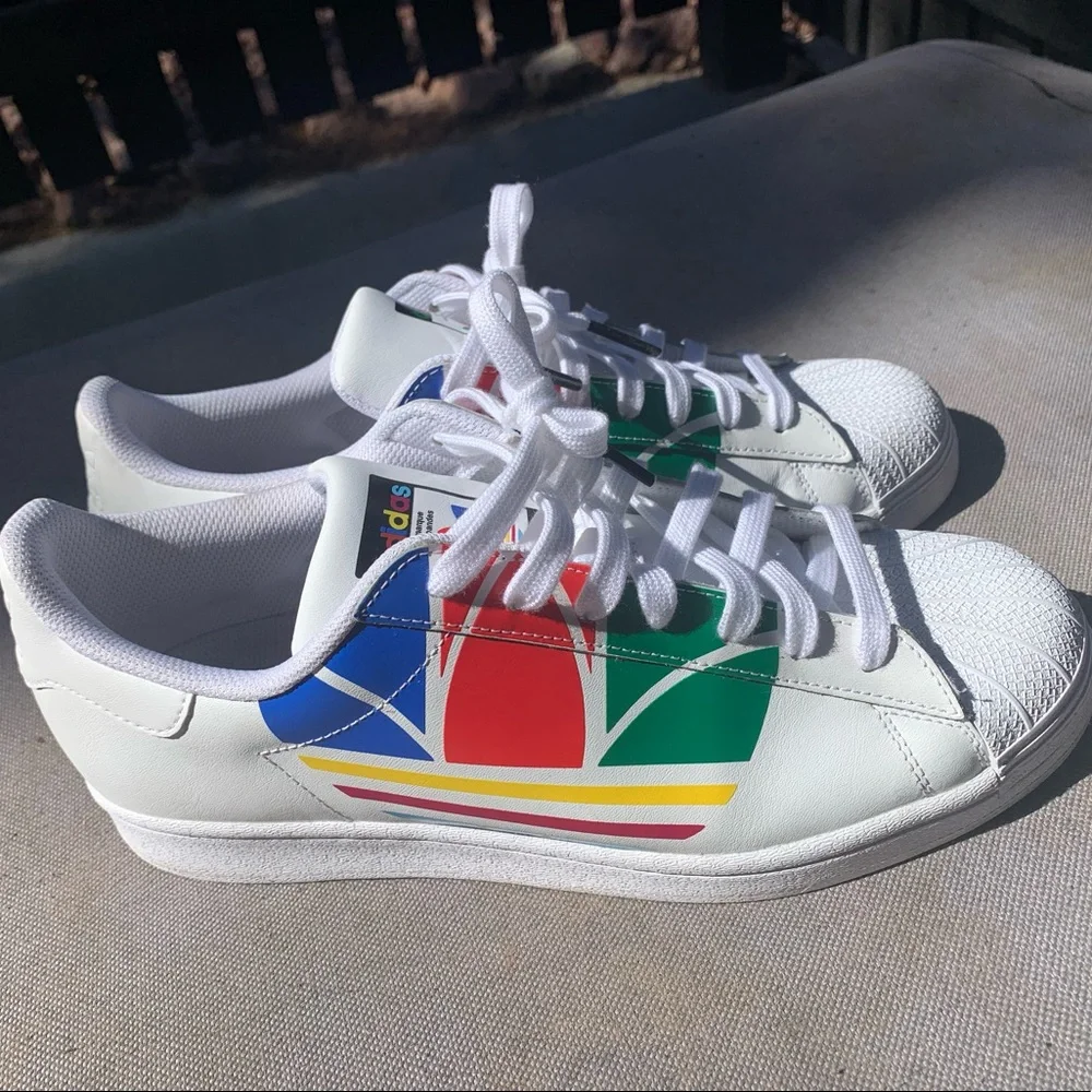 Addias - Picture 7 of 7